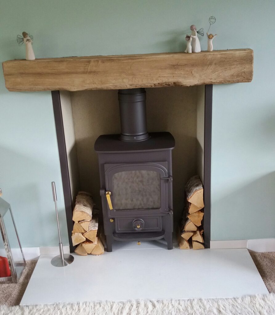 Clearview Pioneer 400 in Skamolex alcove fireplace